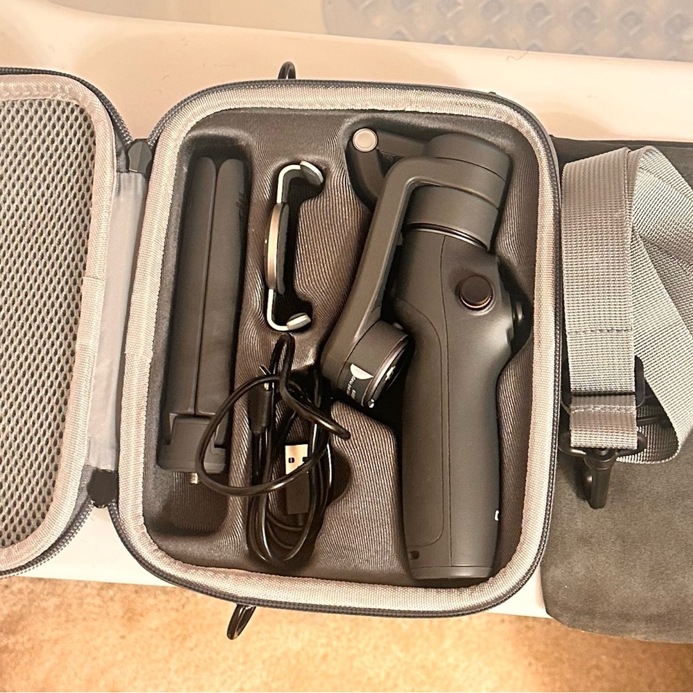 DJI OsmoMobile6GraySmartphoneStabilizer(withBag!!!! - Picture 15 of 15